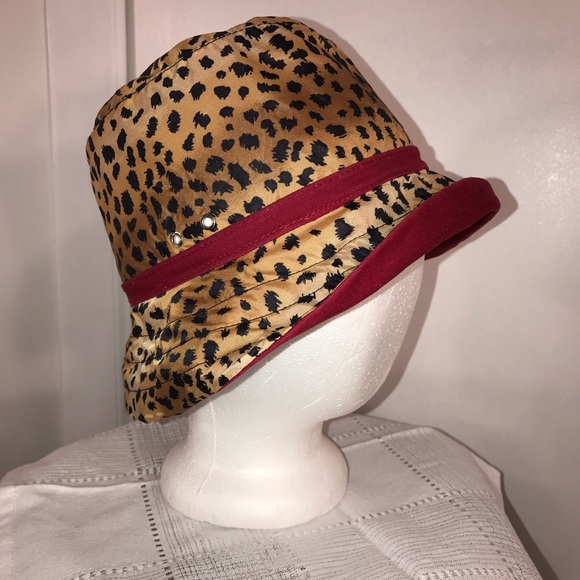 Reversible Red & Leopard Print Bucket Hat - Picture 8 of 14